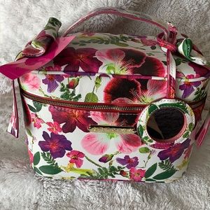 Betsey Johnson Cosmetic Bag Bow Train Case Flowers